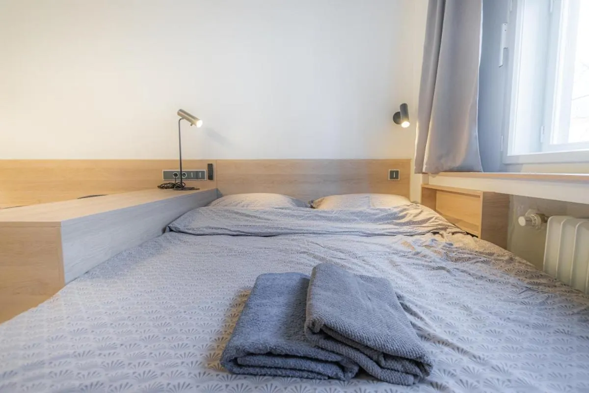 Business Studio Andel, 10 Min To Centre, Netflix, Paid Parking Πράγα Τσεχία